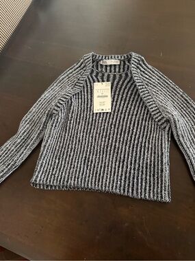 Zara Black and White Ribbed Crew Neck Sweater